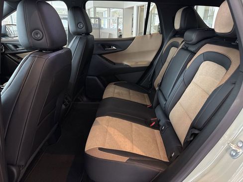 New 2026 Chevrolet Equinox ACTIV w/ Convenience Package III image 26