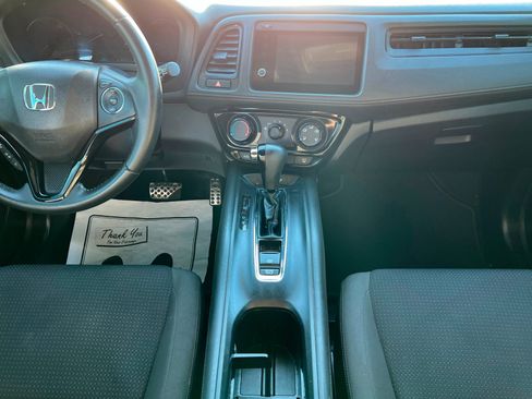 Used 2019 Honda HR-V Sport image 14