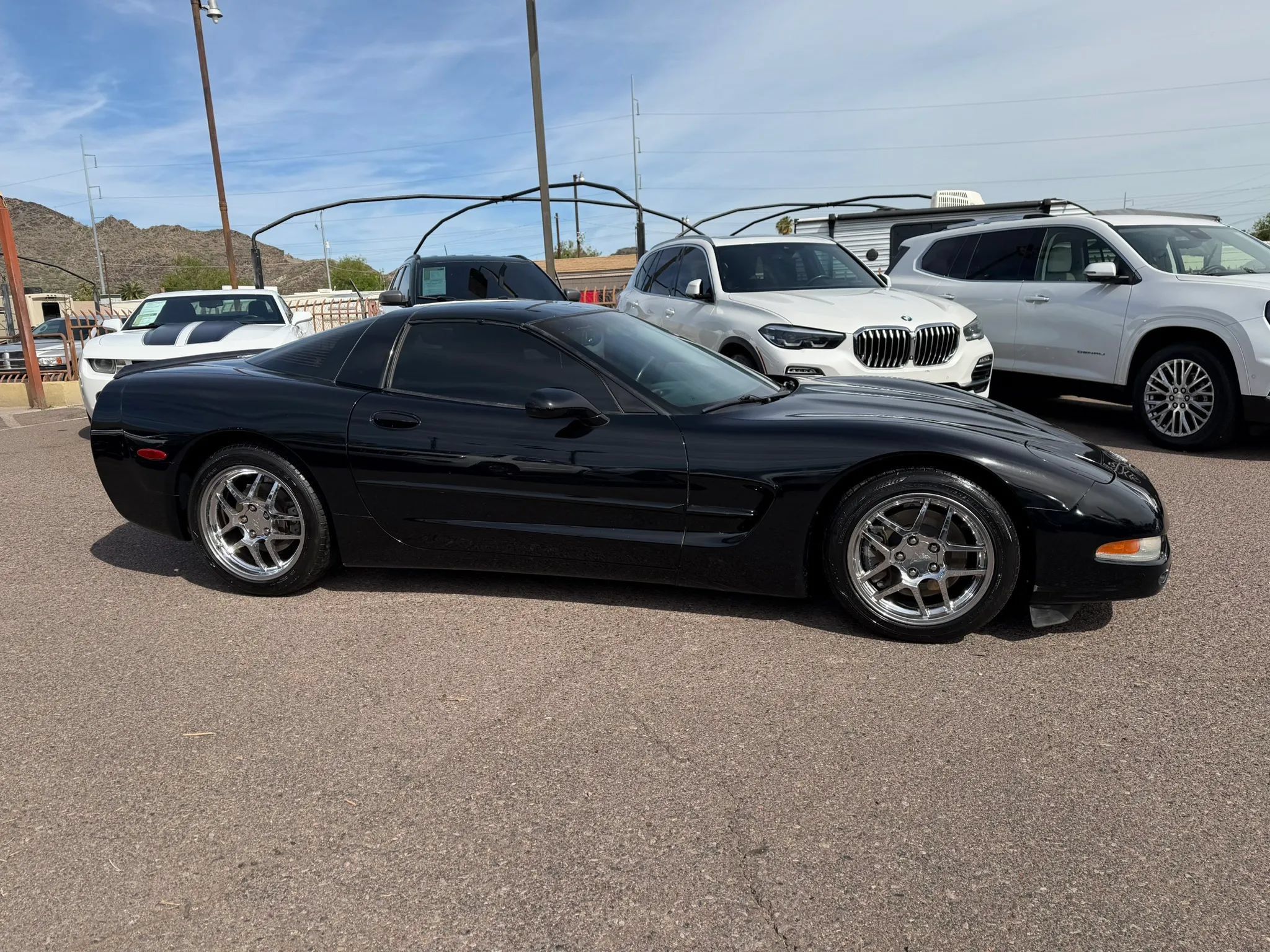 Used 2003 Chevrolet Corvette Coupe w/ Preferred Equipment Group RWD image 4
