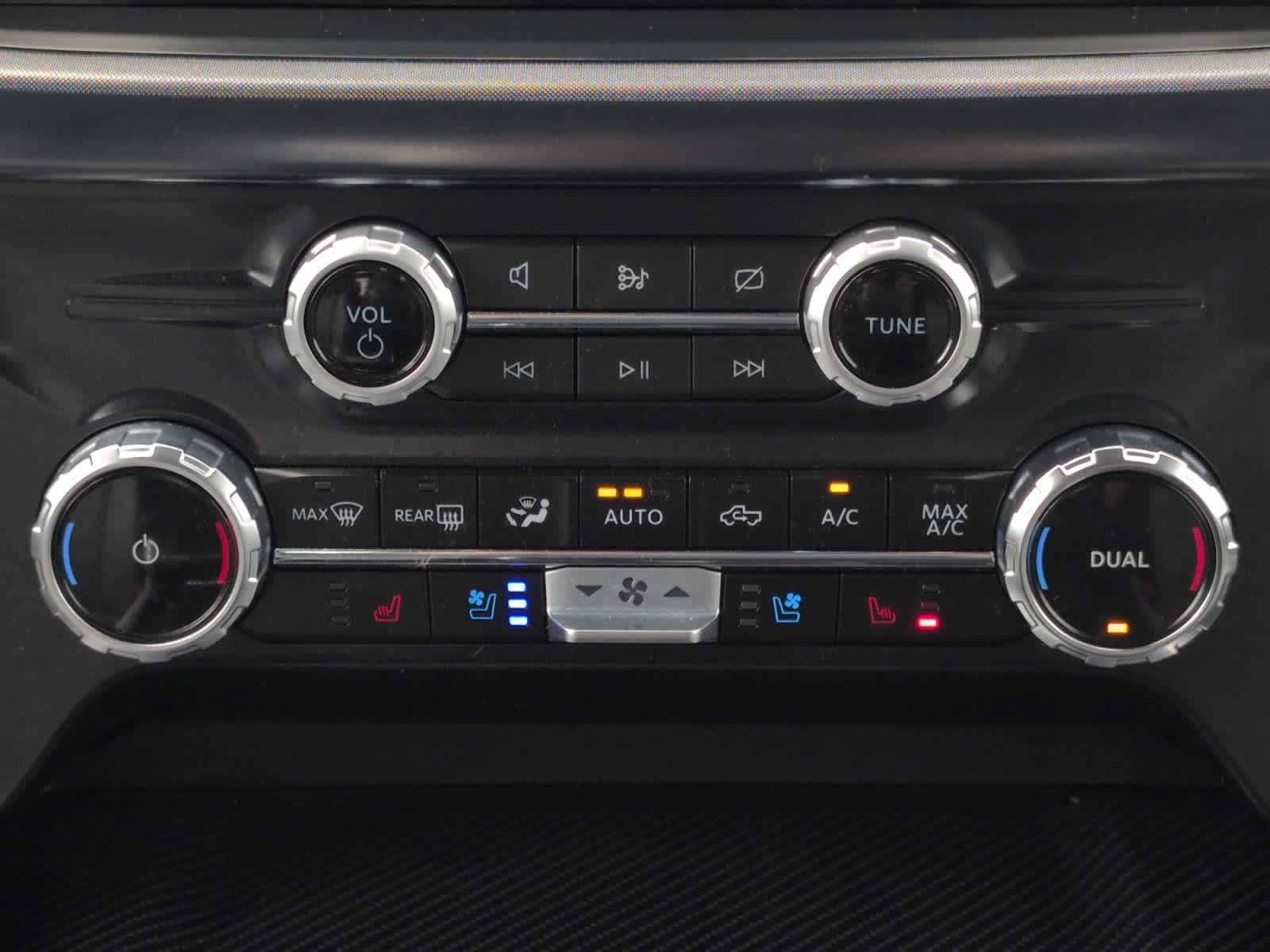 Used 2023 Ford F150 Limited AWD/4WD image 26