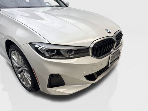 Used 2023 BMW 330i Sedan w/ Driving Assistance Package RWD image 17