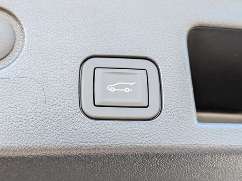 New 2026 Chevrolet Equinox ACTIV w/ Safety and Technology Package image 11