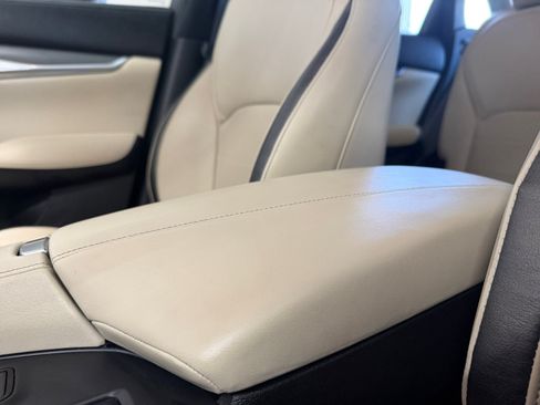 Used 2022 INFINITI QX50 Luxe FWD image 15