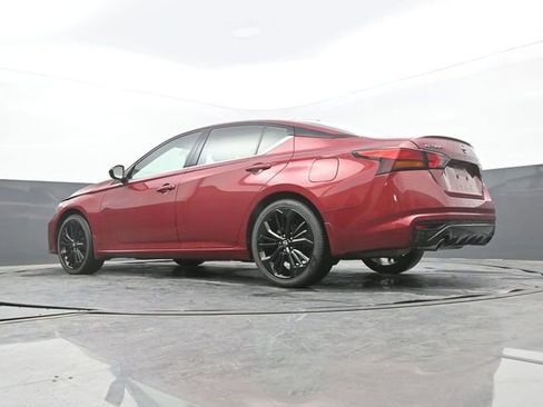 Used 2025 Nissan Altima 2.5 SR FWD image 53