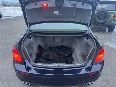 Used 2014 BMW 750Li xDrive image 24