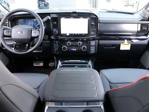 New 2026 Ford F250 Lariat w/ Black Appearance Package image 29