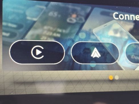 Used 2025 Nissan Kicks SR image 3