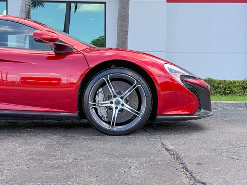 Used 2015 McLaren 650S Spider RWD image 30