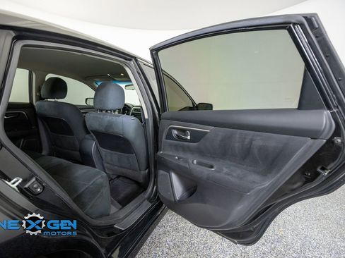 Used 2015 Nissan Altima 2.5 S w/ Power Driver Seat Package FWD image 32