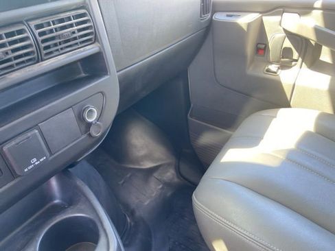Used 2021 Chevrolet Express 3500 w/ Power Convenience Package image 20