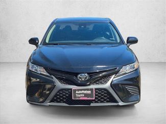 Used 2020 Toyota Camry SE FWD video 2