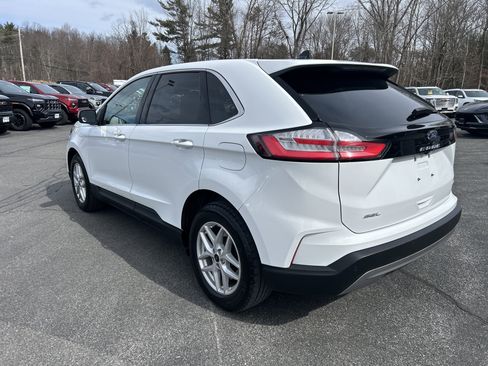 Used 2023 Ford Edge SEL w/ Convenience Package image 4