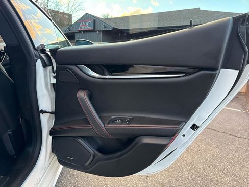 Used 2022 Maserati Ghibli Modena Q4 image 19