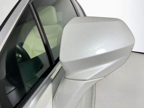 Used 2017 Cadillac XT5 FWD image 13