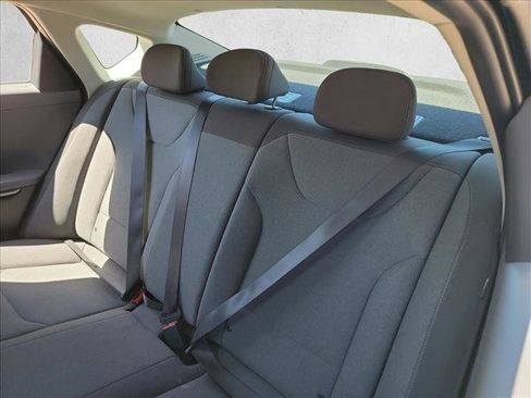 Used 2025 Kia K4 LXS image 14