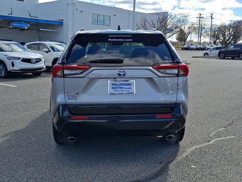 Used 2022 Toyota RAV4 XSE w/ Premium Package image 5