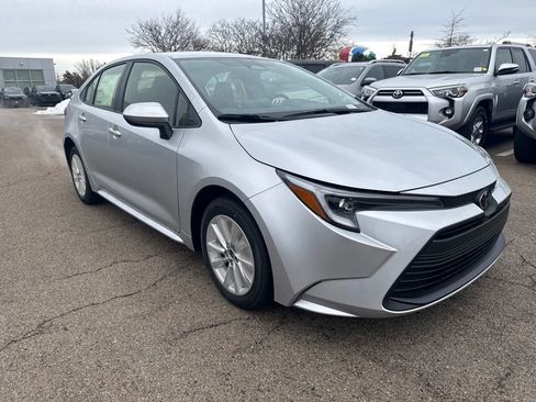New 2026 Toyota Corolla LE image 9