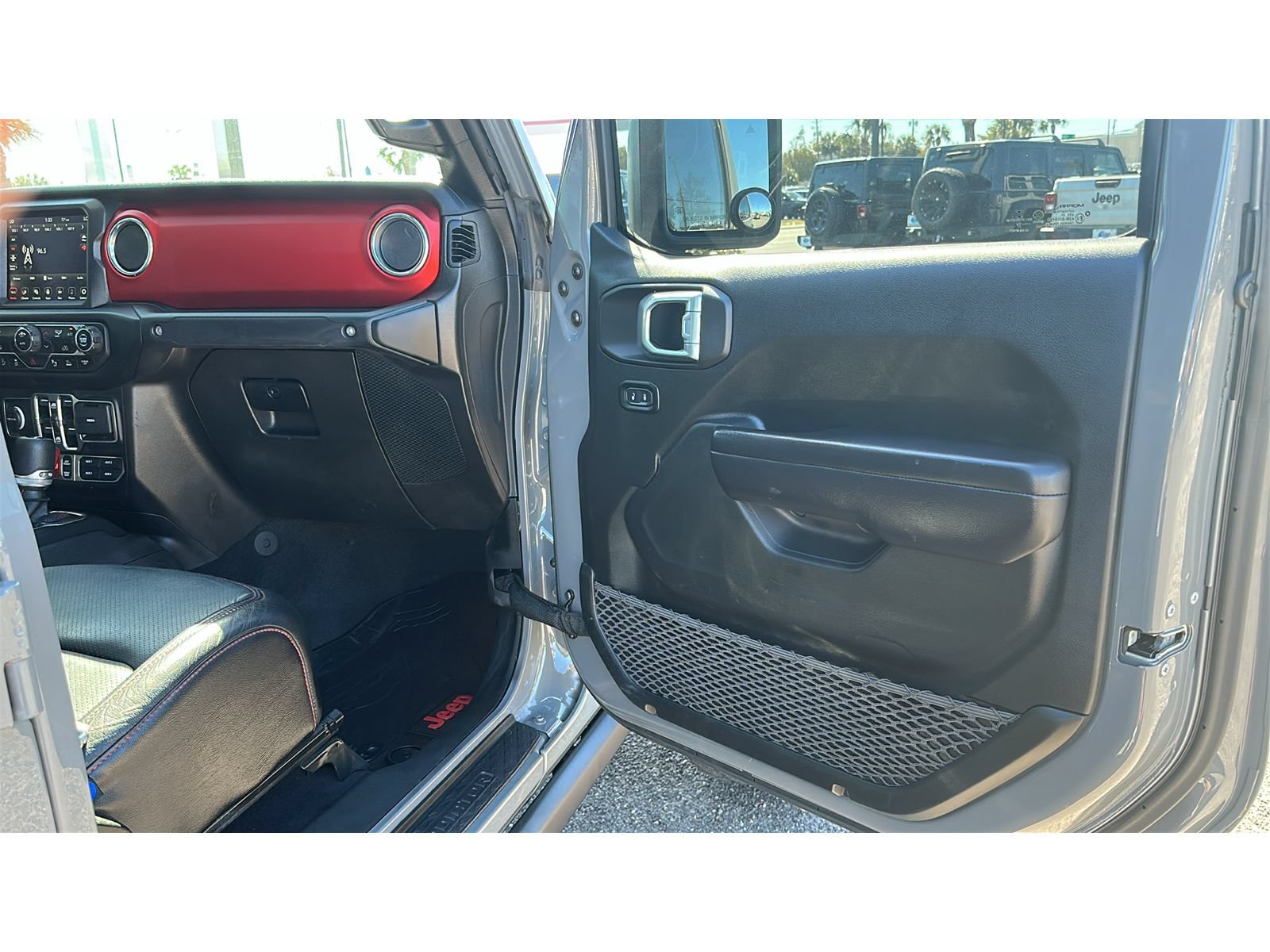 Used 2021 Jeep Gladiator Rubicon AWD/4WD image 23