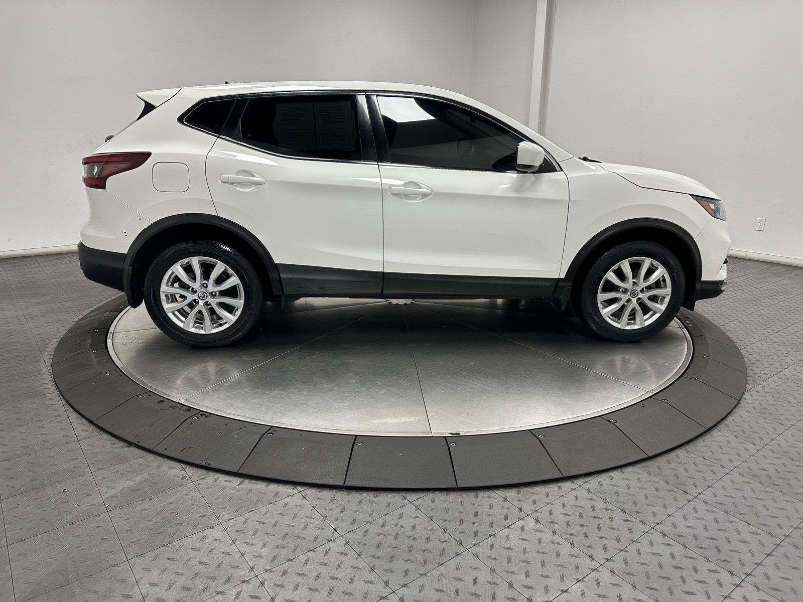 Used 2020 Nissan Rogue Sport S w/ Appearance Package FWD image 15