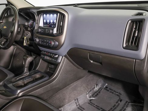 Used 2019 Chevrolet Colorado Z71 w/ Z71 Midnight Edition AWD/4WD image 44