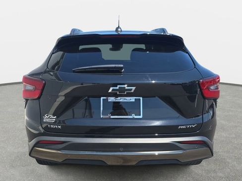 Used 2025 Chevrolet Trax ACTIV w/ Driver Confidence Package FWD image 6