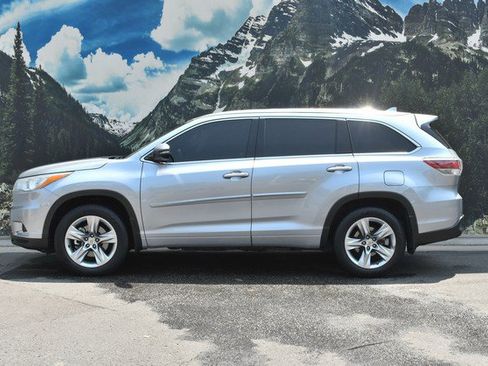 Used 2015 Toyota Highlander Limited Platinum AWD/4WD image 7