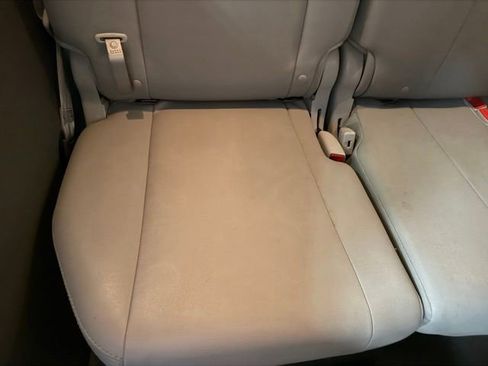 Used 2020 Toyota Sienna XLE FWD image 26