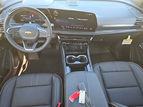 New 2026 Chevrolet Traverse High Country w/ LPO, Floor Liner Package image 22