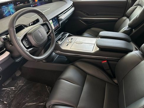 New 2026 Lincoln Navigator Reserve AWD/4WD image 9