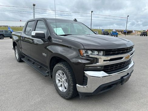 Used 2019 Chevrolet Silverado 1500 LT w/ Texas Edition RWD image 3