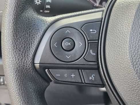 Used 2024 Toyota RAV4 LE FWD image 22