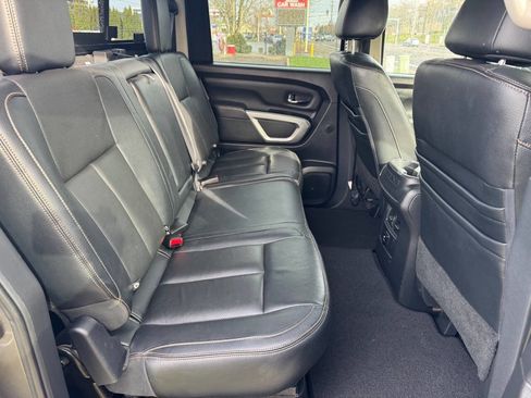 Used 2016 Nissan Titan PRO-4X image 7