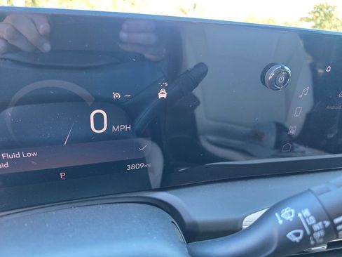 Used 2025 Buick Encore GX Sport Touring w/ Comfort Package image 20