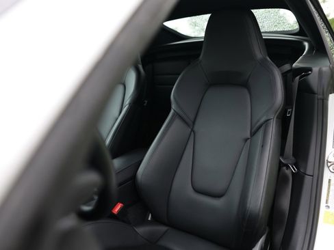 Used 2023 Porsche 911 Carrera 4S w/ Sport Package image 7