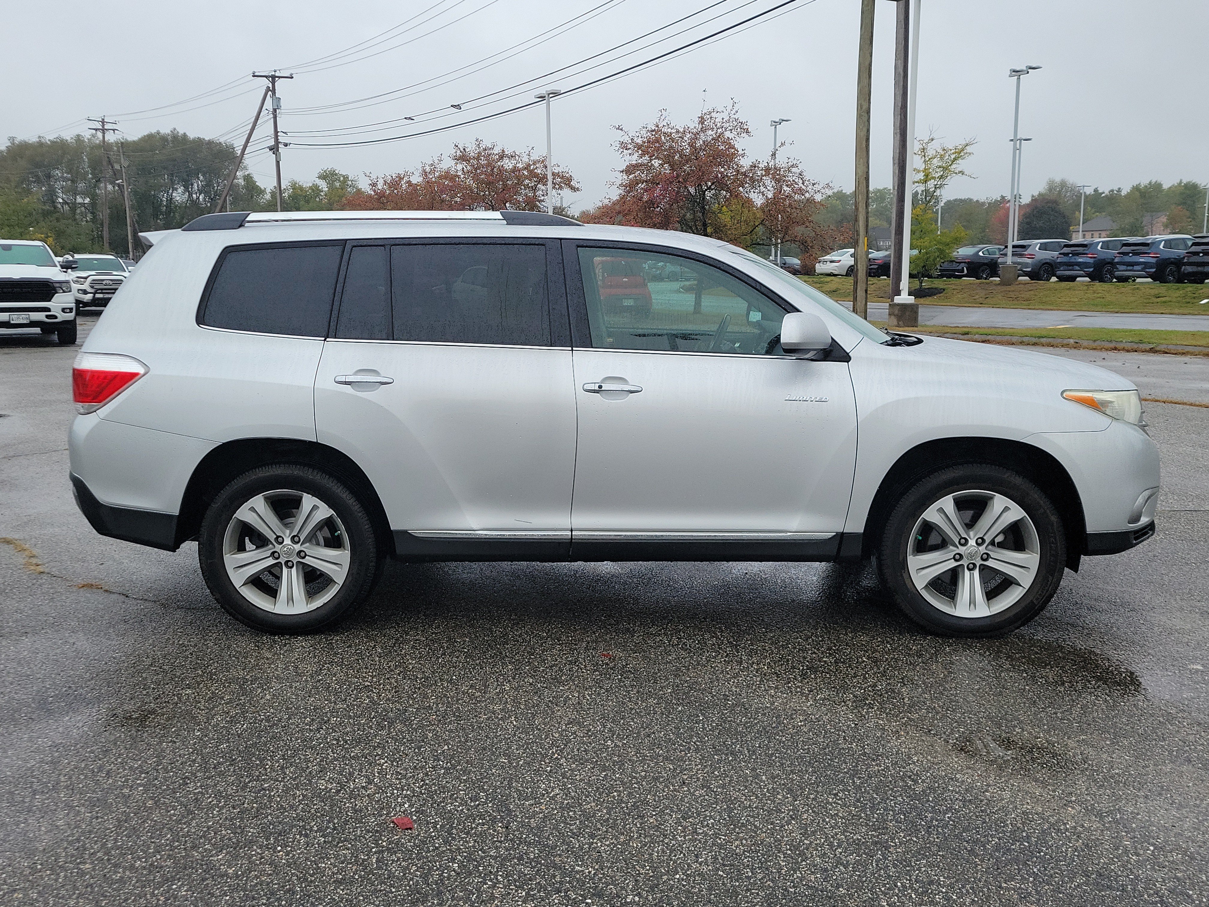 Used 2013 Toyota Highlander Limited AWD/4WD image 4