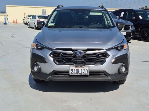 Used 2024 Subaru Crosstrek 2.0i Premium AWD/4WD image 2