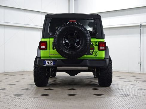 Used 2025 Jeep Wrangler Sport AWD/4WD image 7