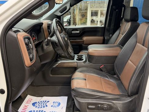 Used 2023 Chevrolet Silverado 2500 High Country w/ Technology Package image 7