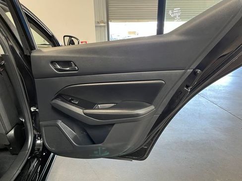 Used 2023 Nissan Altima 2.5 SV FWD image 15