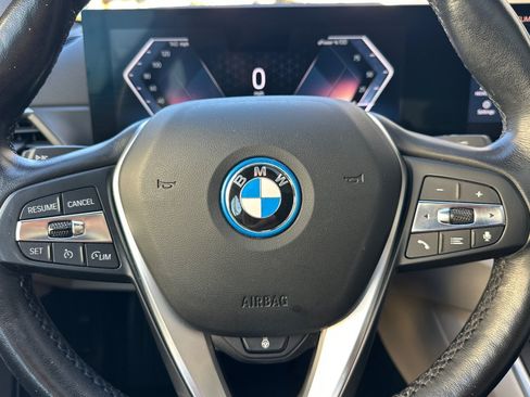 Used 2023 BMW i4 eDrive35 w/ Premium Package RWD image 22