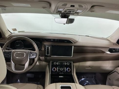 Used 2021 GMC Yukon Denali w/ Denali Ultimate Package AWD/4WD image 25
