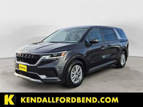 Used 2022 Kia Carnival LX FWD image 1