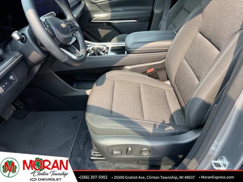 Certified 2024 Chevrolet Traverse LT FWD image 18