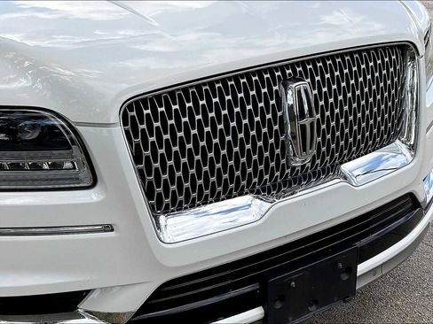 Used 2021 Lincoln Navigator Reserve w/ Luxury Package image 28