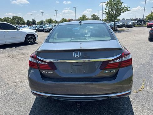 Used 2017 Honda Accord EX-L image 10