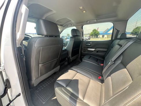 Used 2018 Chevrolet Silverado 1500 LT w/ True North Edition AWD/4WD image 32