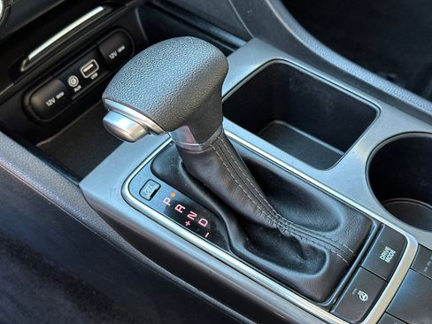 Used 2020 Kia Optima SE image 33