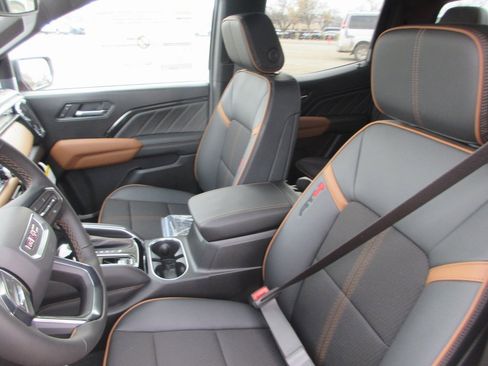 New 2026 GMC Canyon AT4 image 14