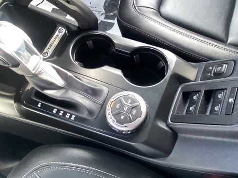 Certified 2025 Ford Bronco Badlands image 16