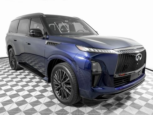 Used 2025 INFINITI QX80 Autograph image 3